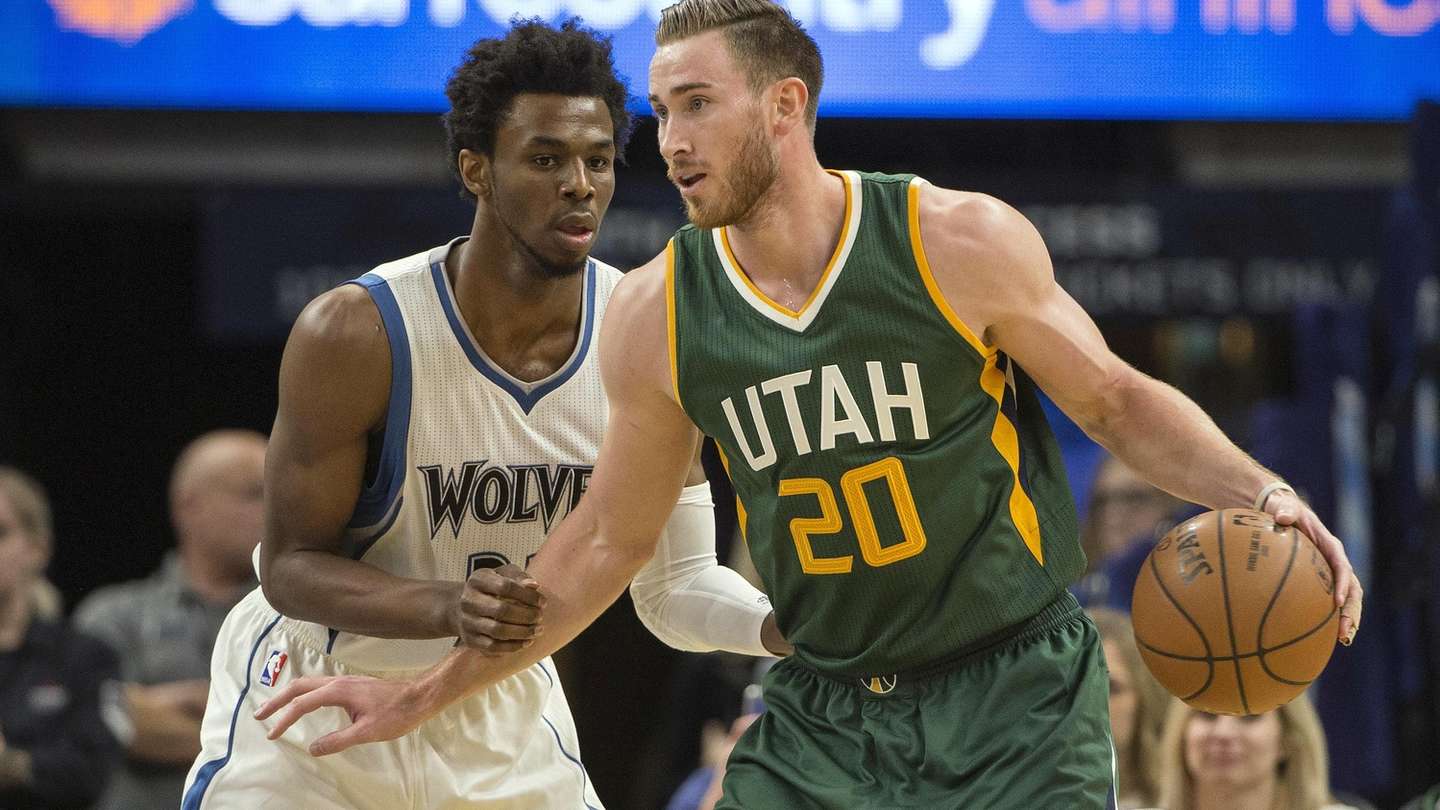 并在十月至 并在十月至